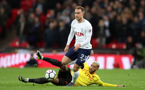 随着西蒙斯 随着西蒙斯